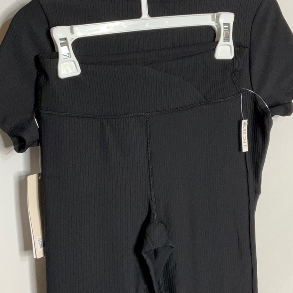 Yogalicious Black Kids 3 Piece Set Size 12 - Picture 5 of 8